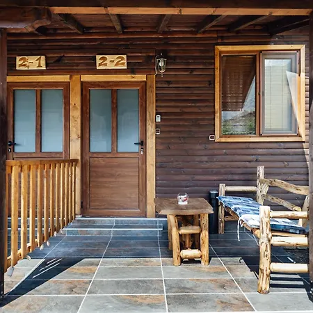 къщи брик 2 Сапарева Баня
