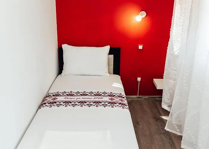 къщи брик 2 *