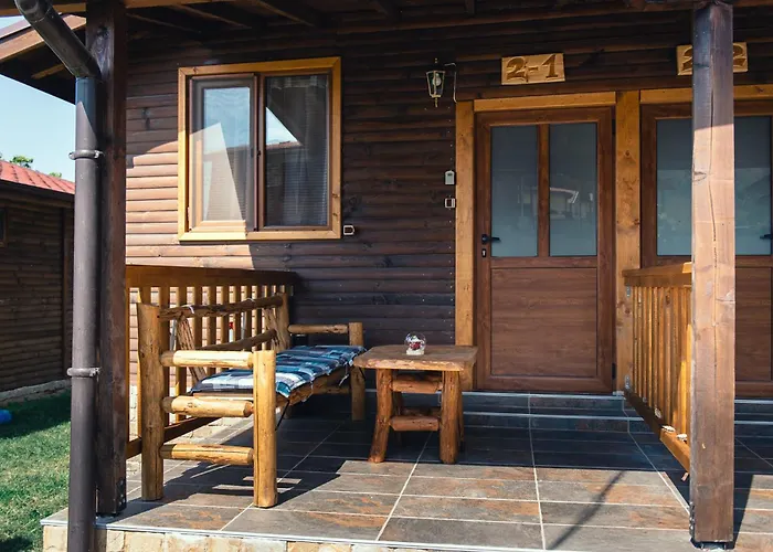 къщи брик 2 Къща за гости