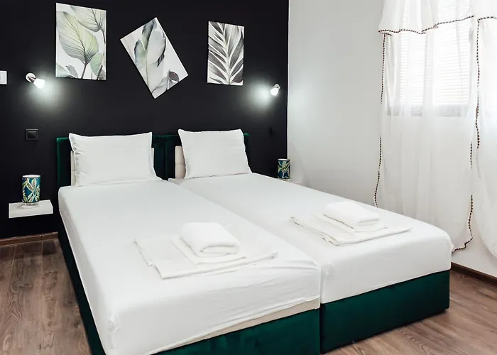 къщи брик 2 Къща за гости